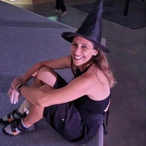 Meet your Posher, Lizzie